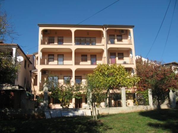 Apartman In With Balcony, Air Conditioning, Wi-fi *